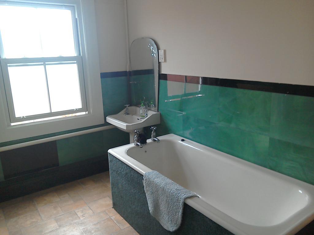 Station Hotel Hucknall Eksteriør billede